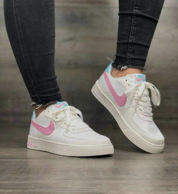 Tennis 0823-25