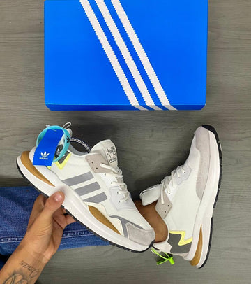 Tennis 0823-66