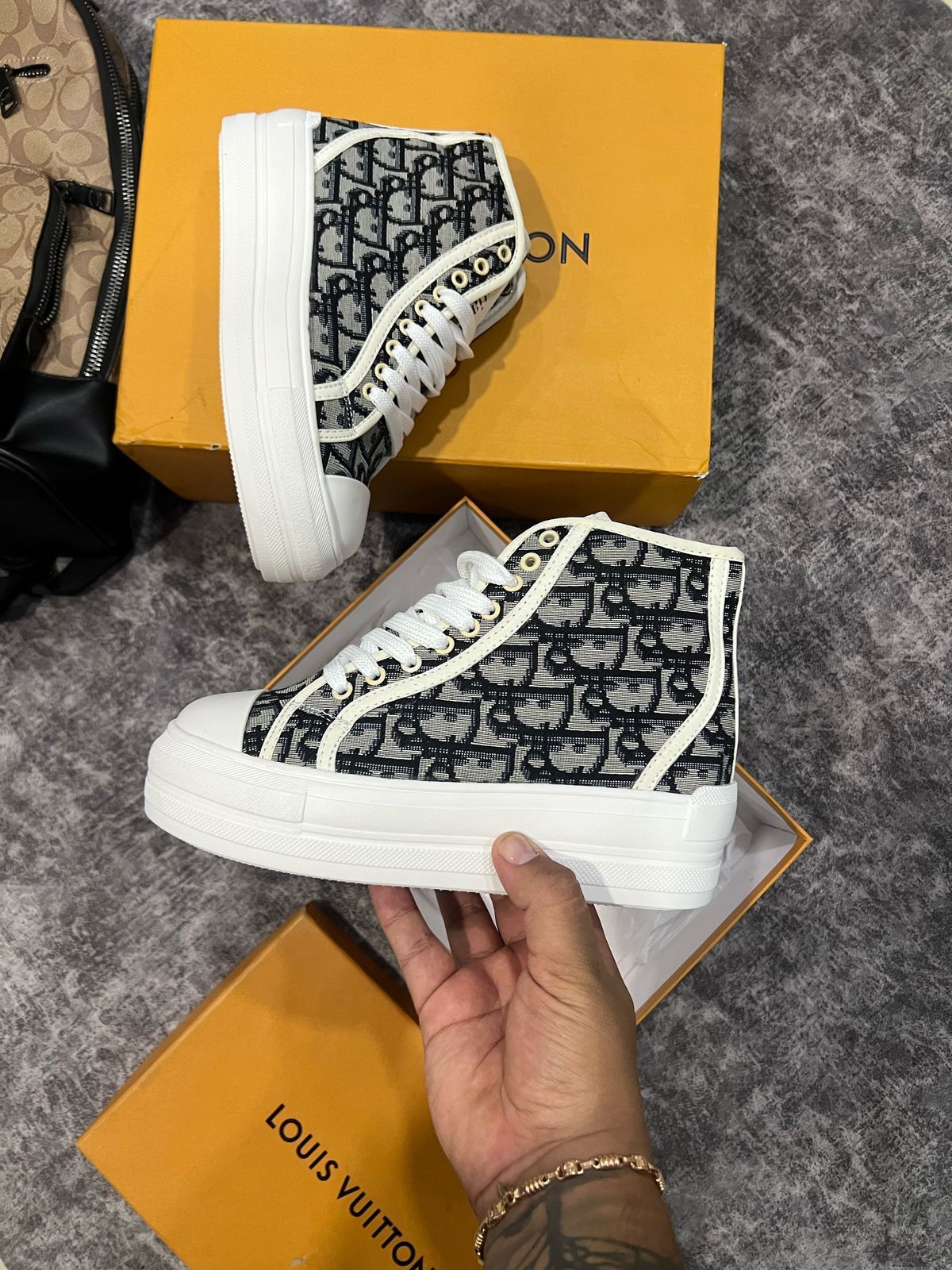 Tenis 0525-030