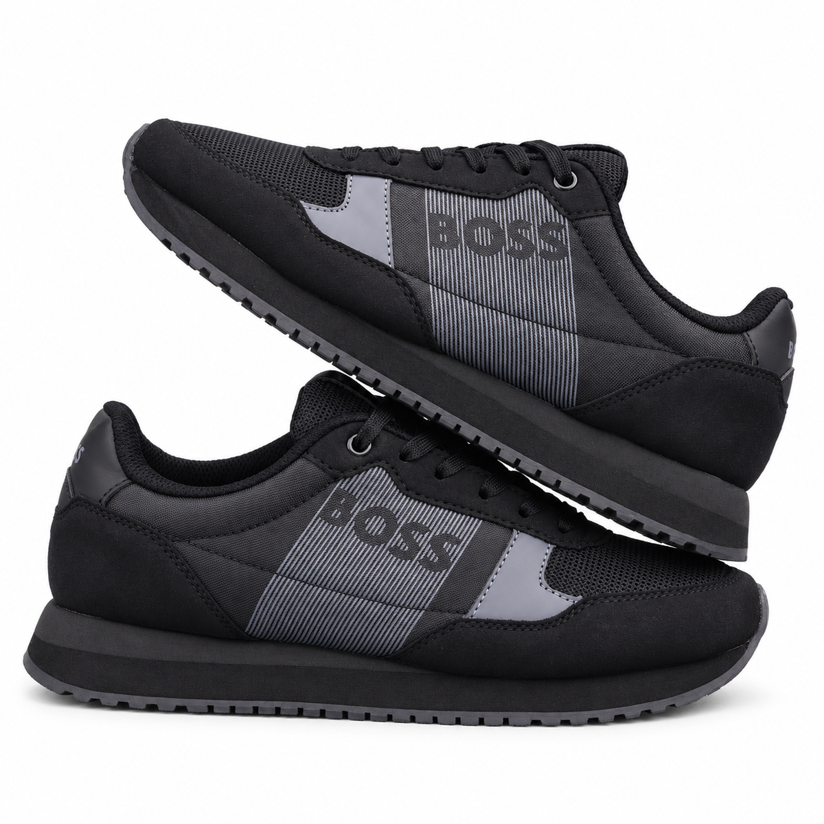 0526-046-C04-F1 BOSS NEGRO X GRIS — fondo blanco, composición original conservada