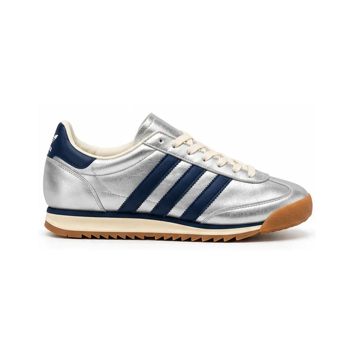 Tenis 1026-010 vista lateral, encuadre ampliado
