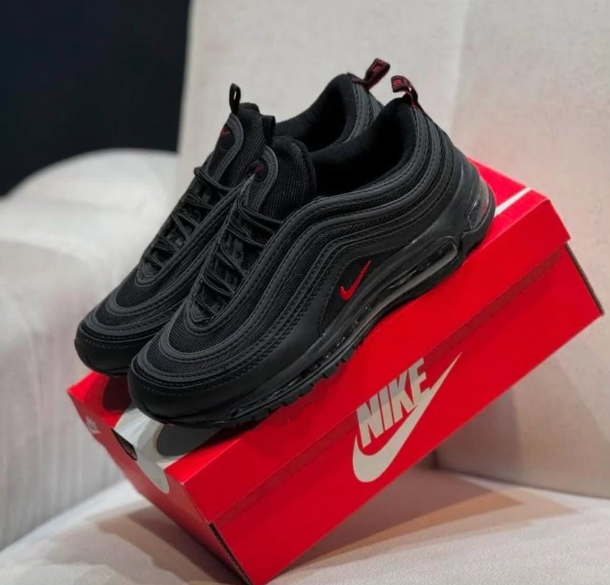 Tenis NIKE para hombre en tonos negro