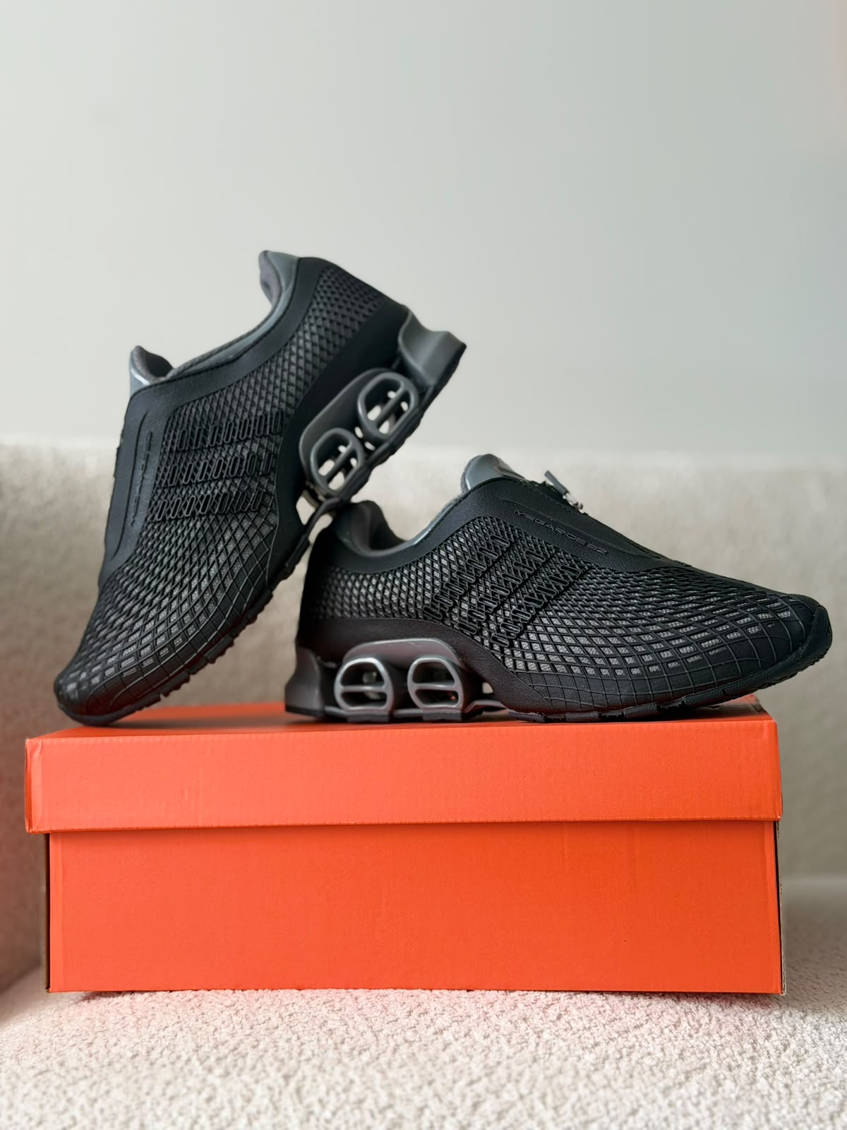 Tenis color NEGRO X GRIS