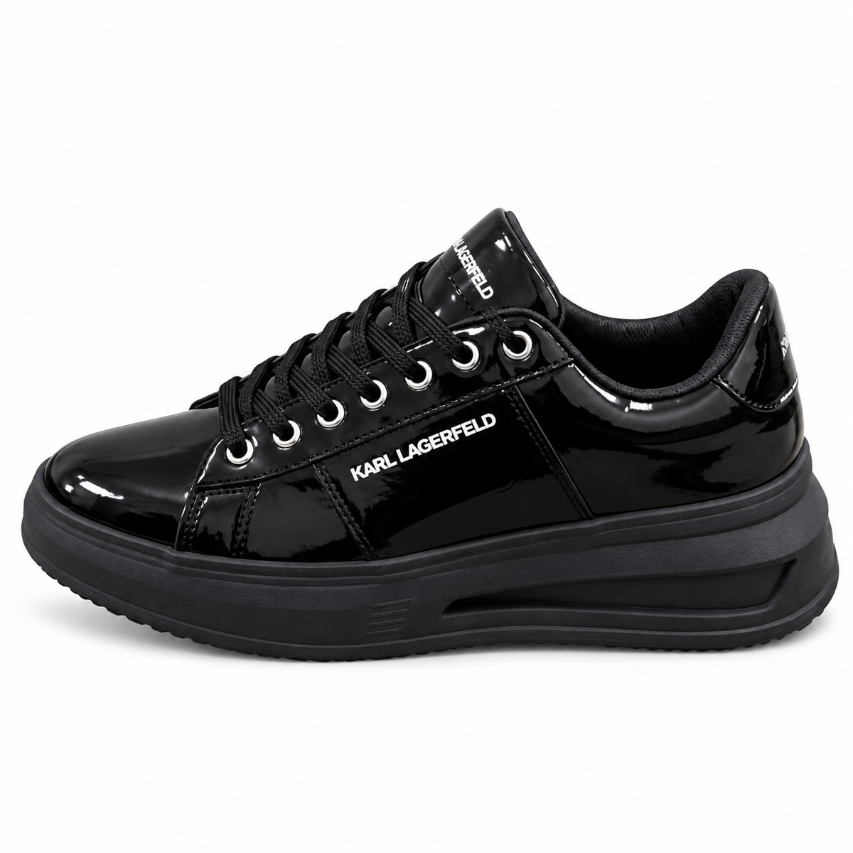 1026-H121 KARL LAGERFELD NEGRO — lateral, fuente JU-O064, fondo blanco