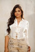 Blusa DF02337 para mujer de manga larga con delicados volantes al frente dyaboo color beige 3