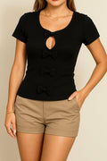 Blusa DF02342 manga corta para mujer con moños en la parte frontal dyaboo color negro
