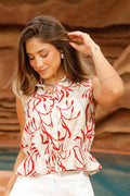 Blusa DF21298 sin mangas presenta un diseño fresco y moderno dyaboo color rojo