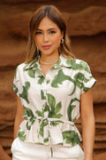 Blusa DF21300 para mujer de manga corta con estampado botánico dyaboo color verde 2