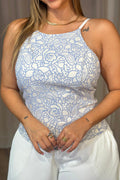 Blusa DP02127 para mujer sin mangas con escote halter, elaborado en encaje floral delicado dyaboo color azul 1