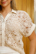 Blusa DP21055 para mujer en tejido de crochet con diseño floral dyaboo color beige 4