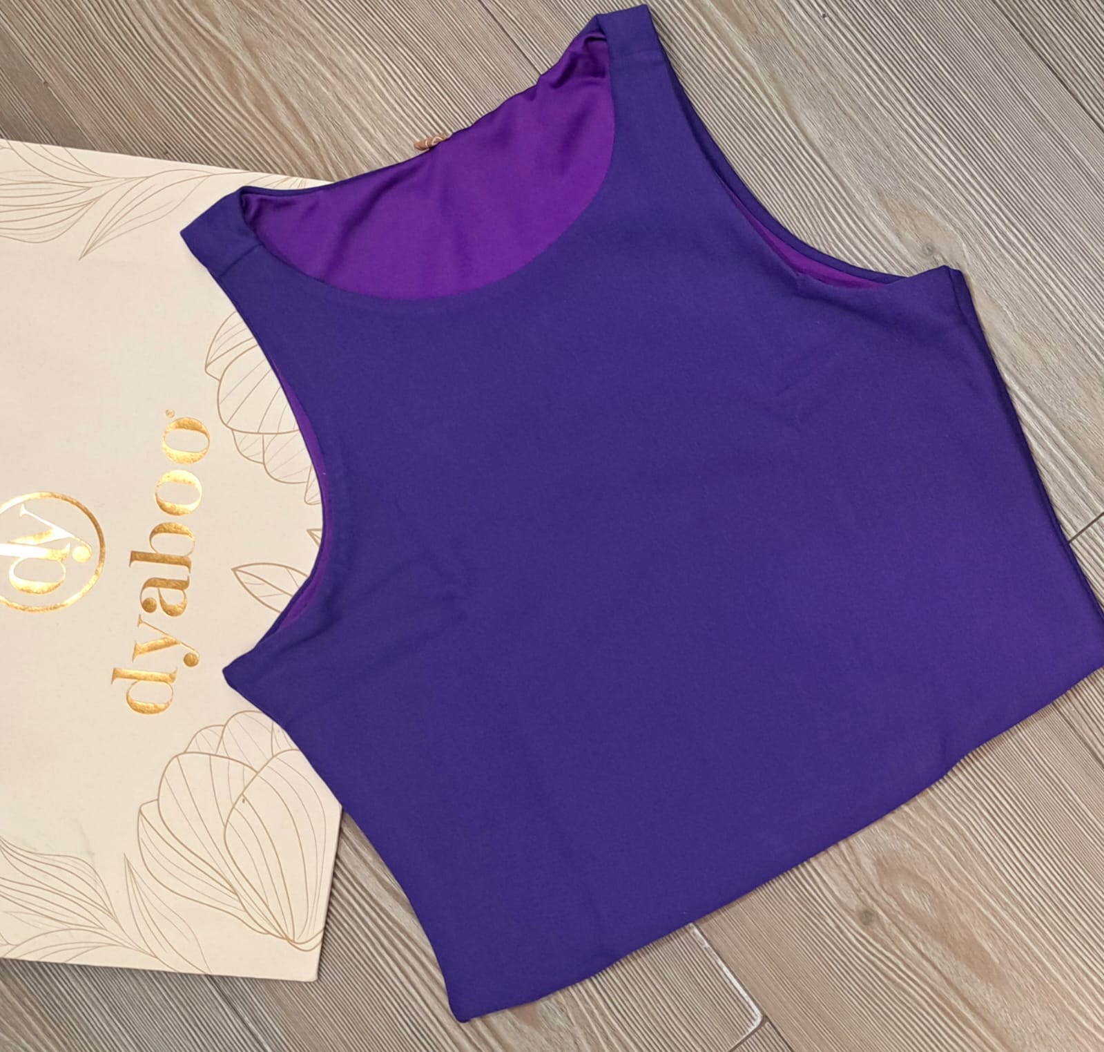 Blusa corta basica manga sisa para mujer dyaboo 5123071-1