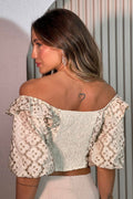 Blusa corta ojalillo cuello bandeja para mujer dyaboo DF01531 beige