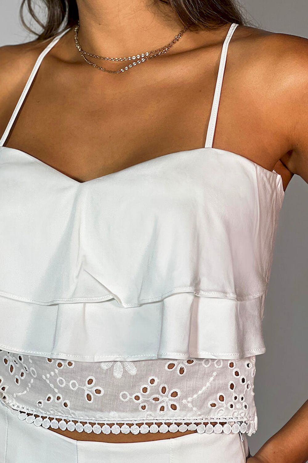Blusa corta ojalillo para mujer dyaboo DF01547 blanca