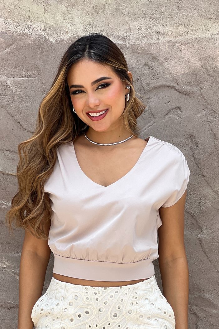 Blusa estilo romantico DF01642 para mujer elaborada en chalis con poliéster  para mujer dyaboo camel