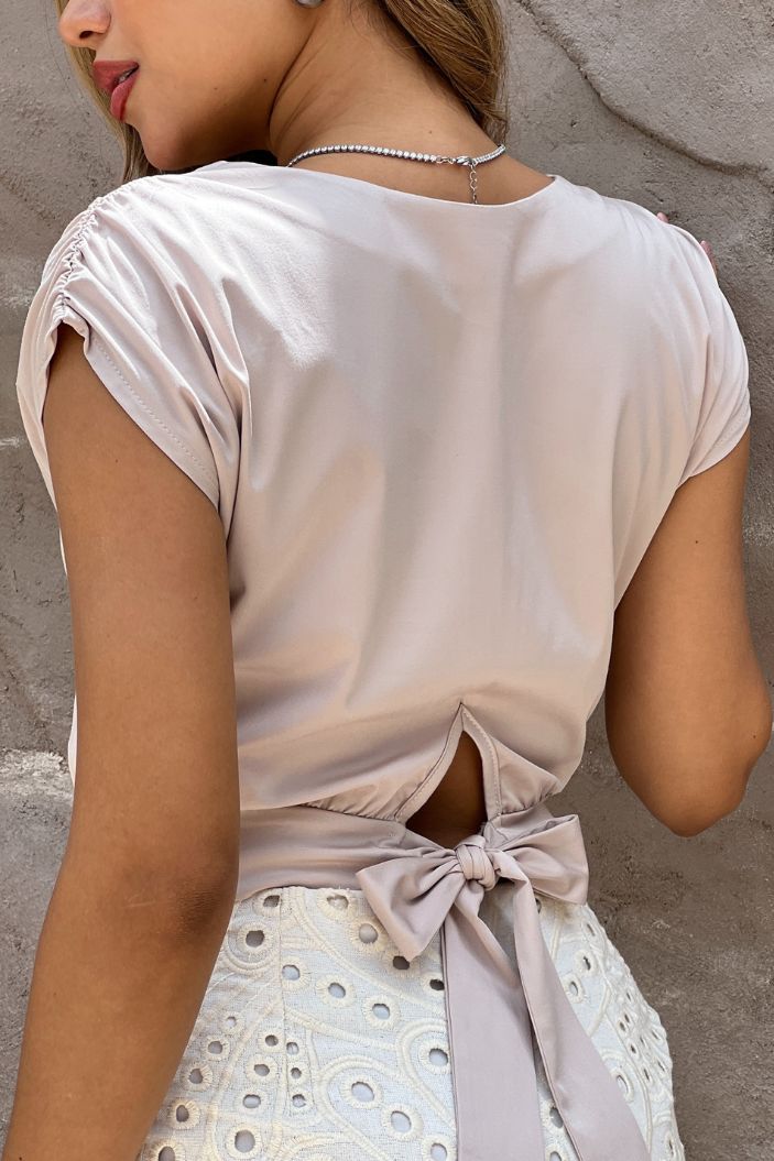 Blusa estilo romantico DF01642 para mujer elaborada en chalis con poliéster  para mujer dyaboo camel