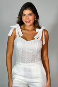 Blusa sisa corta DF01520 elaborada en ojalillo para mujer dyaboo crudo