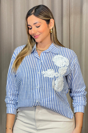 Camisa DP21065 para mujer de rayas verticales , de corte clásico y manga larga dyaboo color azul 1