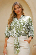 Camisa DP21066 de manga 3/4 con estampado tropical en tonos verdes dyaboo color verde