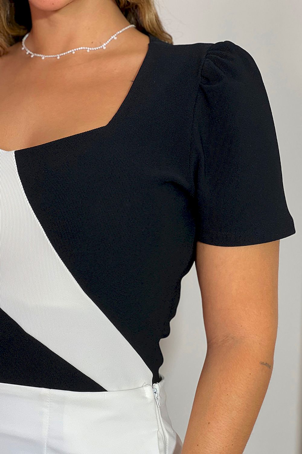 Camisa rib negro crudo blanco talla grande plus dyaboo DP02079