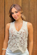 Chaleco DF04049 para mujer calado en crochet con botones frontales dyaboo color beige