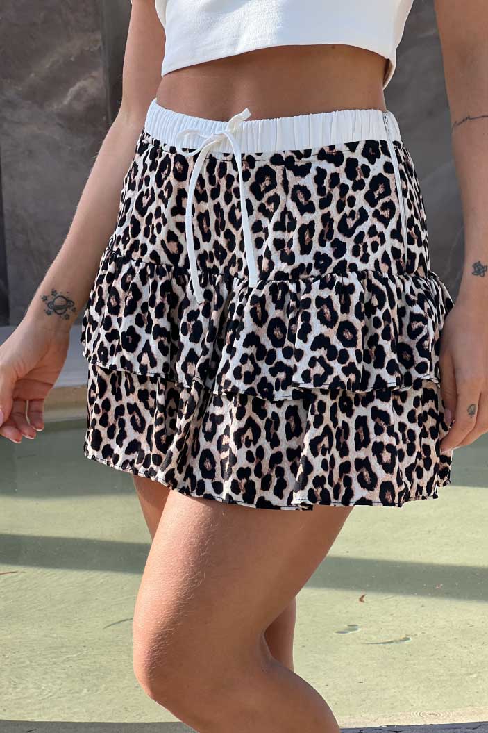 Falda Corta Animal Print DF07069 elaborada en chalis para mujer dyaboo beige