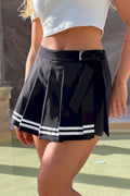 Falda short DF08088 con detalla de rayas blancas silueta ajustada para mujer dyaboo negro