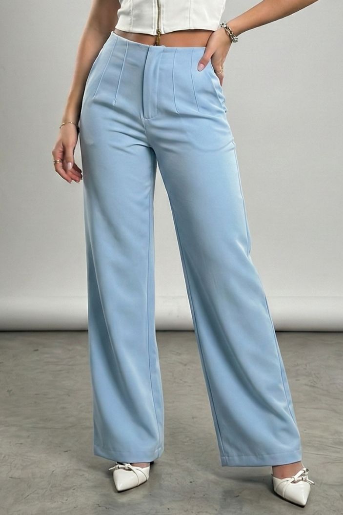PantalónDF06106 para mujer de corte recto confeccionado en tela ligera y fluida dyaboo color azul