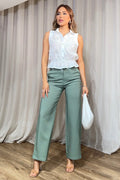 Pantalón DF06106 para mujer de corte recto confeccionado en tela ligera y fluida dyaboo color verde