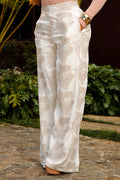 Pantalon DF06146 con grabado, elaborado en poliéster para mujer dyaboo camel