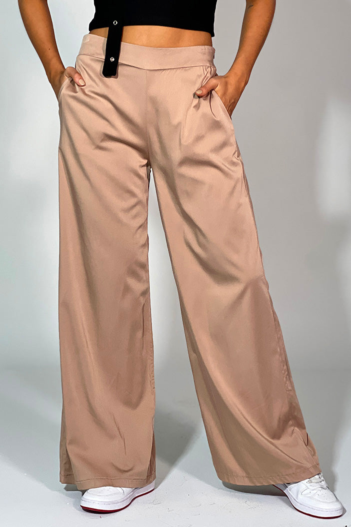 Pantalon amplio pretina lisa para mujer DF06025 dyaboo camel cafe