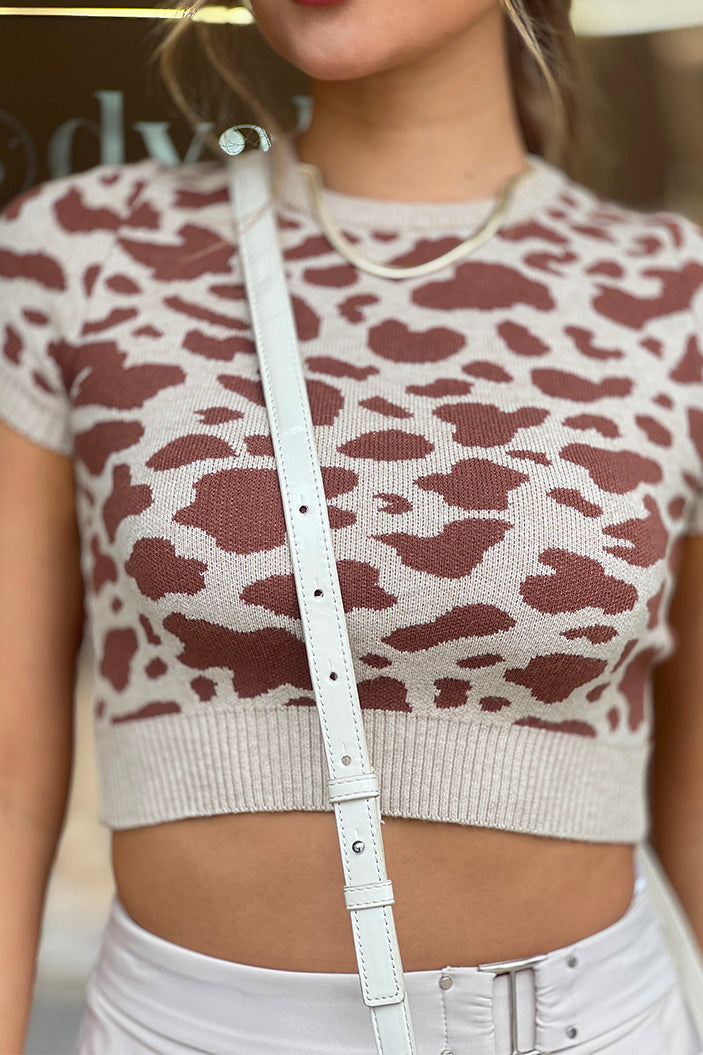 Top TF01854 corto para mujer de punto con estampado animal print dyaboo color beige 5