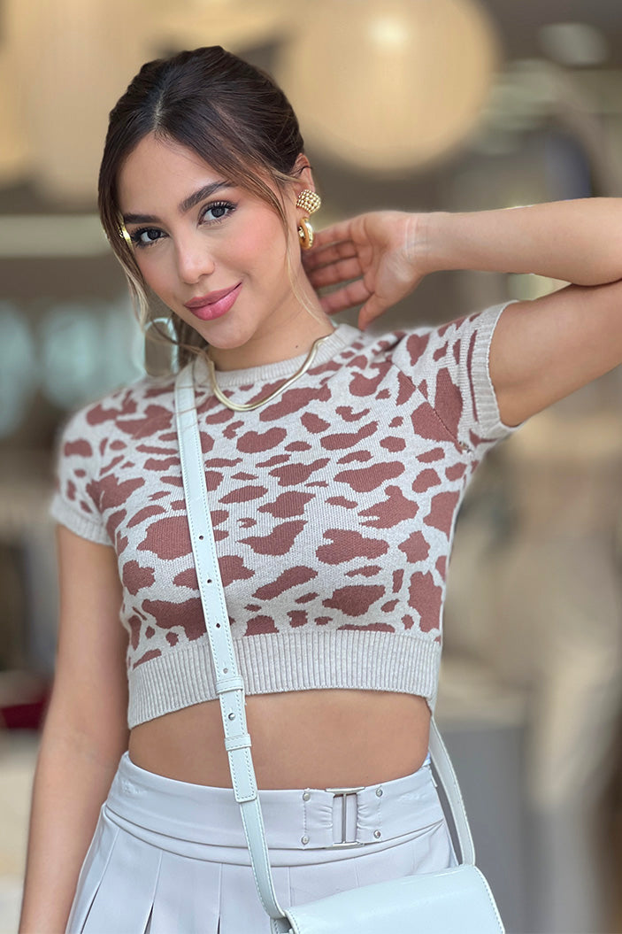 Top TF01854 corto para mujer de punto con estampado animal print dyaboo color beige 6