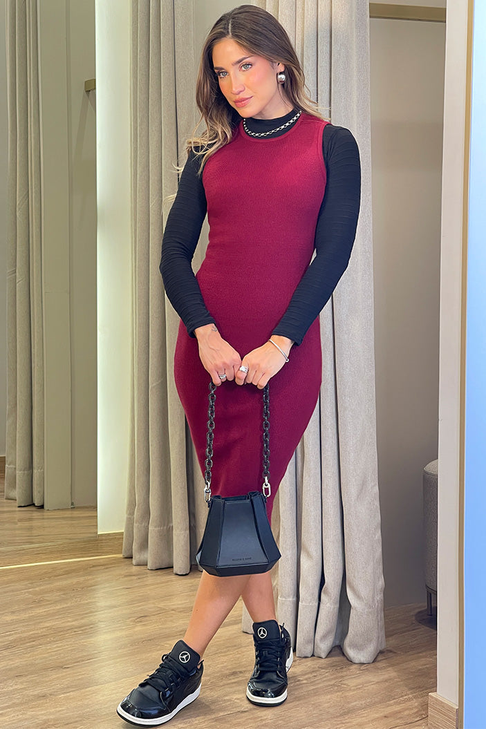 Vestido midi TF10047 para mujer elaborado en tejido dyaboo vinotinto