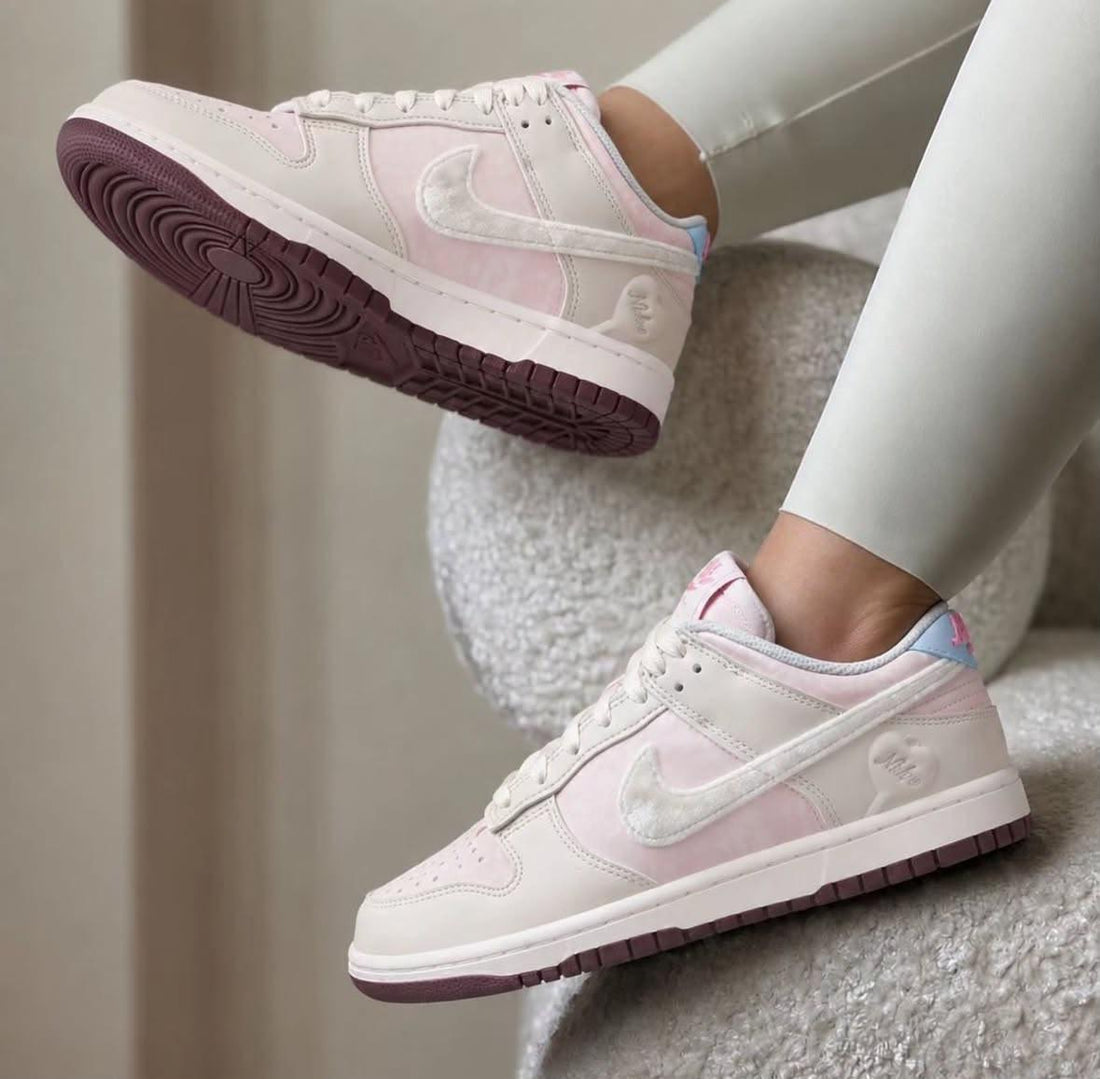 Tenis NIKE mujer blanco y rosa suave WALÁ